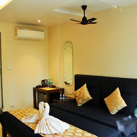 Wotel Calangute Goa Exteriör bild
